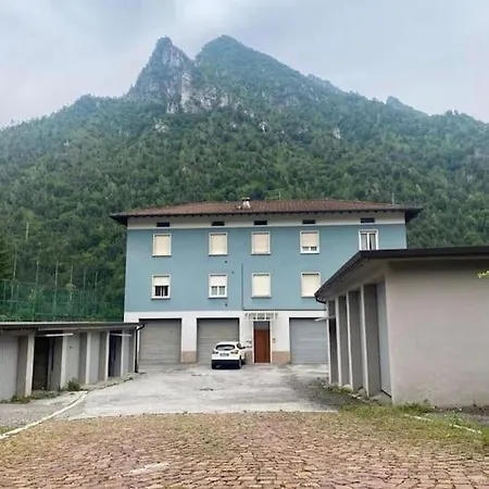 Апартаменты Lapiccolaparigi Ponte Nossa
